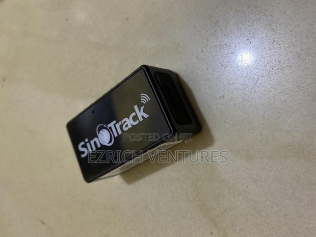 GPS Car Tracker and Listening Device · Photo 4