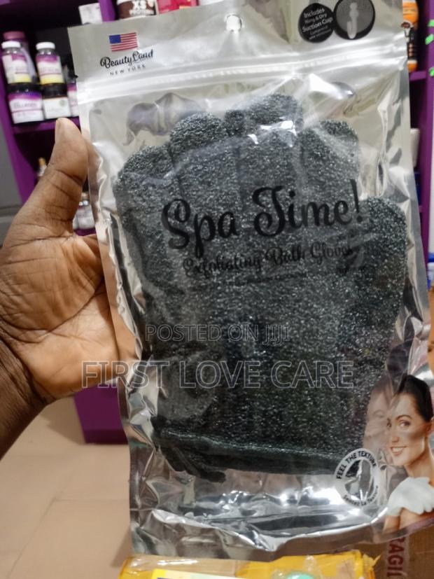 Exfoliating Bathing Gloves Quality Standard · Photo 4