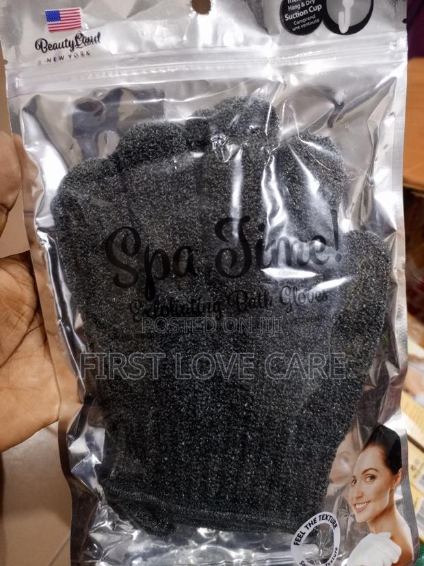 Exfoliating Bathing Gloves Quality Standard · Photo 6