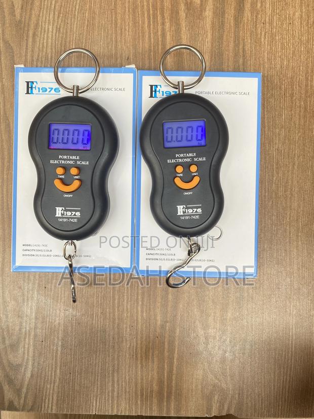 Digital Electronic Luggage Scale 50kg · Photo 4