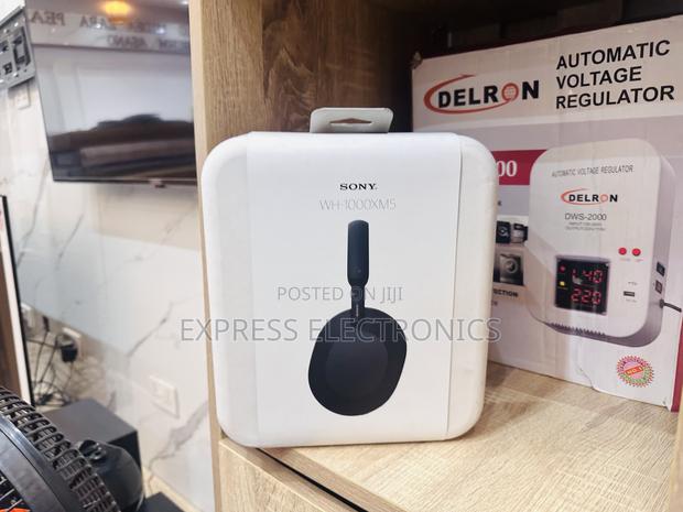 Powerful Dynamic Headset SONY WH-1000XM5 · Photo 1