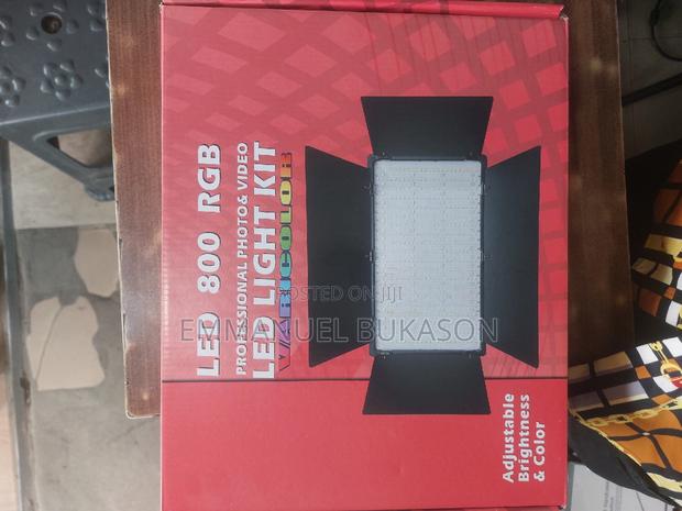 RGB PRO LED 800 With Remote · Photo 1