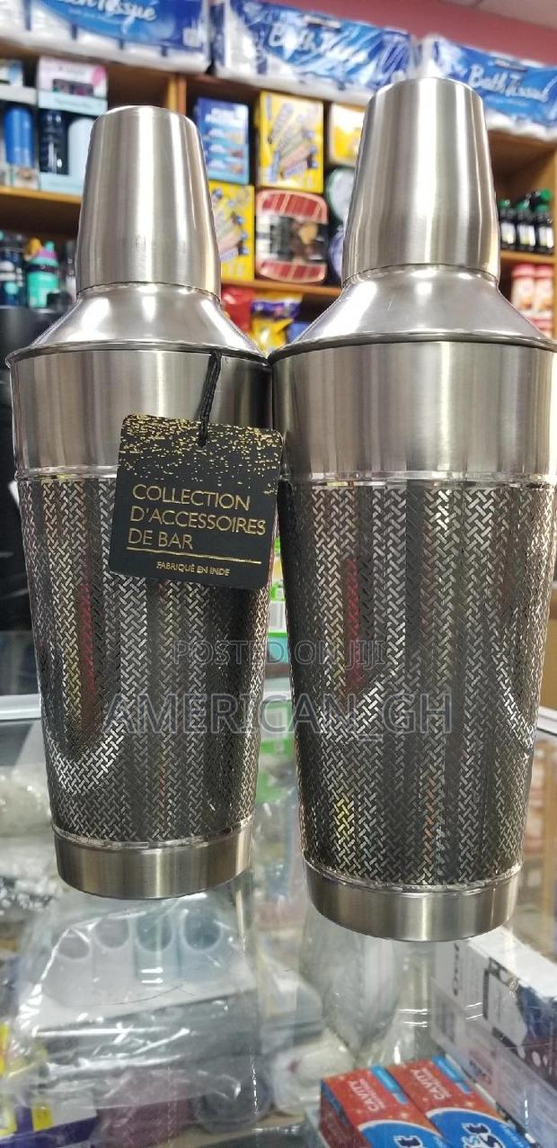Stainless Steel Cocktail Shaker · Photo 1