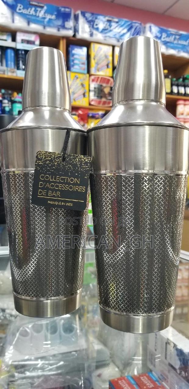 Stainless Steel Cocktail Shaker · Photo 2