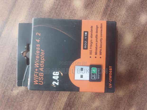Wifi and Bluetooth Combined Adapter · Photo 1
