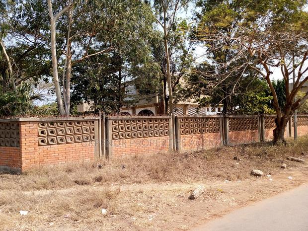7bdrm House in Comm5, Tema Metropolitan for sale · Photo 4