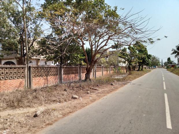 7bdrm House in Comm5, Tema Metropolitan for sale · Photo 5