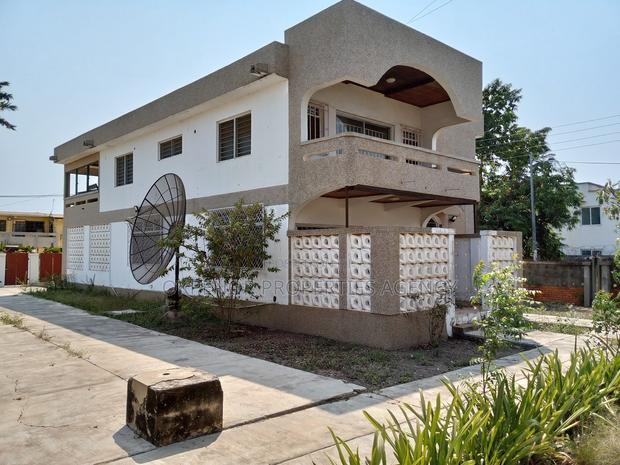 7bdrm House in Comm5, Tema Metropolitan for sale · Photo 7