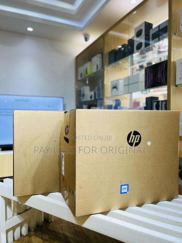 New Desktop Computer HP AiO 24 16GB Intel Core I7 SSD 256GB · Photo 3