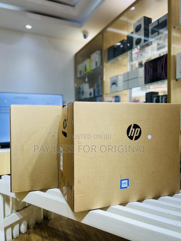 New Desktop Computer HP AiO 24 16GB Intel Core I7 SSD 256GB · Photo 4
