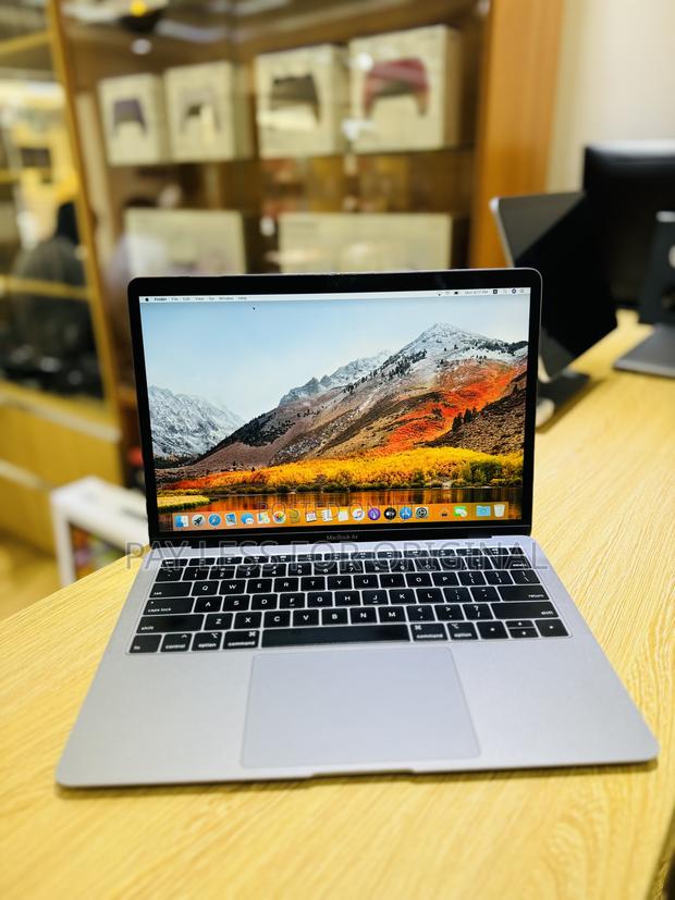 Laptop Apple MacBook Air 2018 8GB Intel Core I5 SSD 256GB · Photo 4