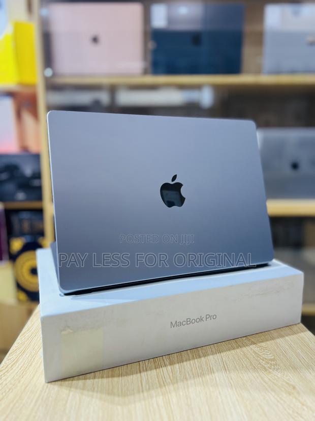 Laptop Apple MacBook Pro 2023 M3 14-inch 8GB Apple M3 SSD 512GB · Photo 4