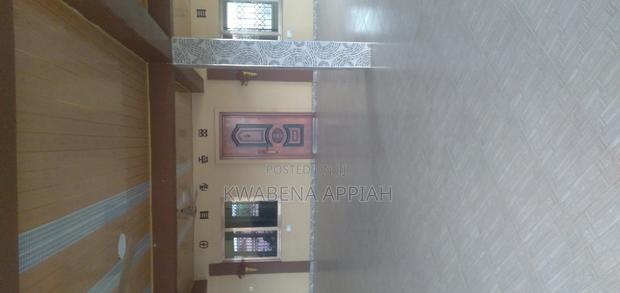Orditurium for Church or Office Is for Rent · Photo 6