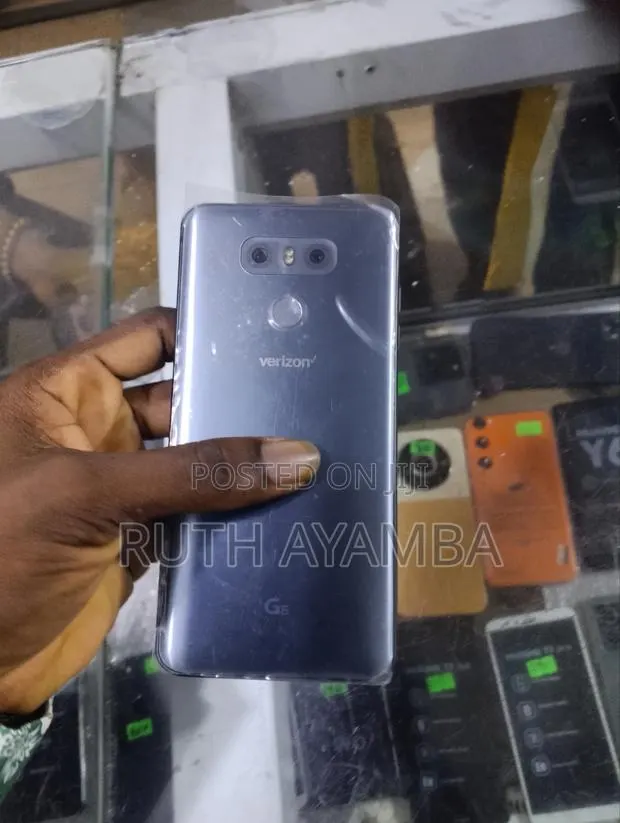 New LG G6 64 GB Gray · Photo 1