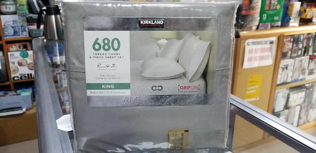 Kirkland Signature 680 Thread Count 6 Pieces Sheet Set(King) · Photo 3