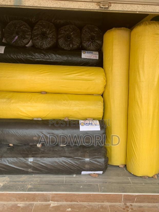 Beautiful Premium Green Grass 30mm Thickness 150gh Per SQM · Photo 5
