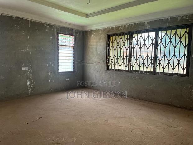 4bdrm House in Ashieye, Frafraha for sale · Photo 4