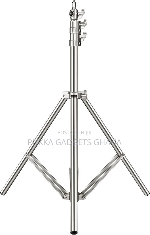 Silver Light Stand · Photo 2