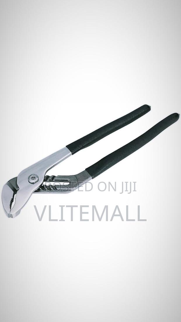 Force 250mm Waterpump Pliers (No.613250) · Photo 3
