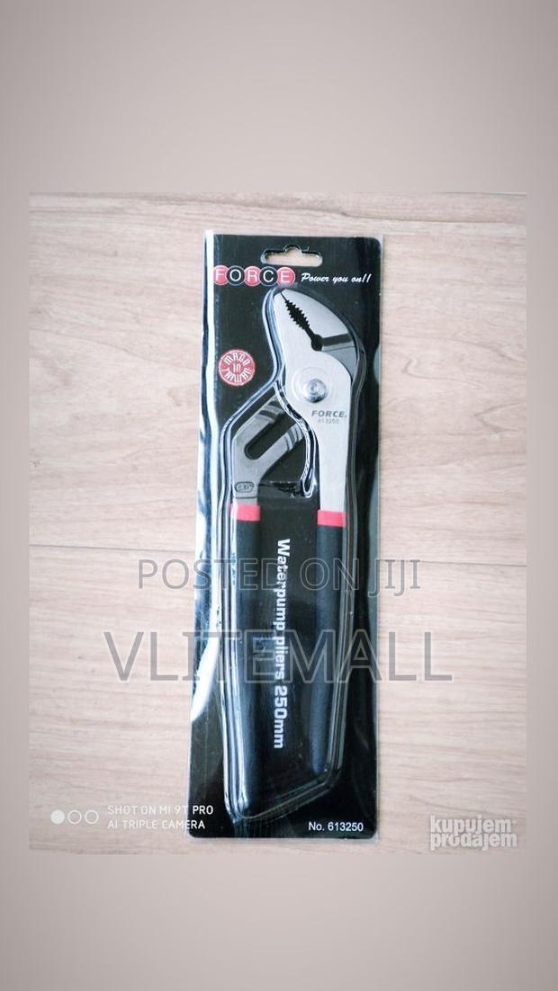 Force 250mm Waterpump Pliers (No.613250) · Photo 2