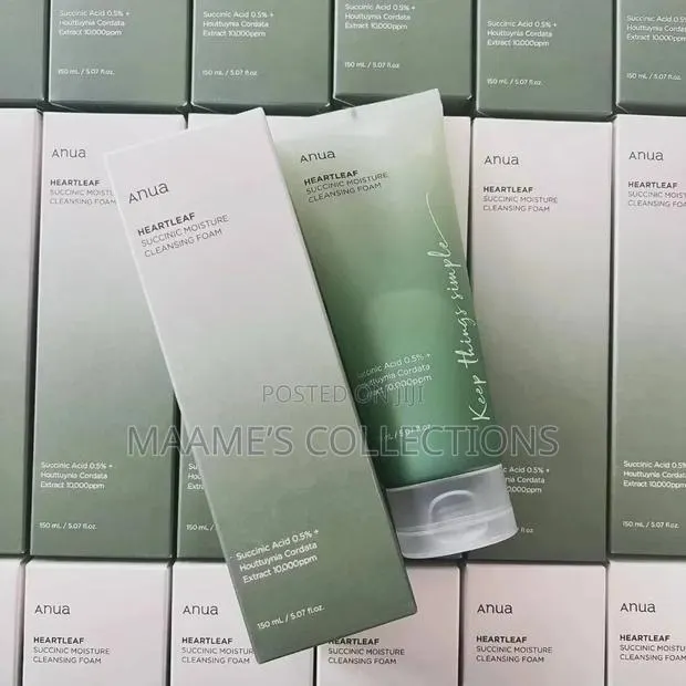 Anua Heartleaf Quercetinol Pore Deep Cleansing Foam · Photo 1
