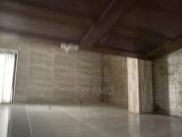 Four Bedroom · Photo 8