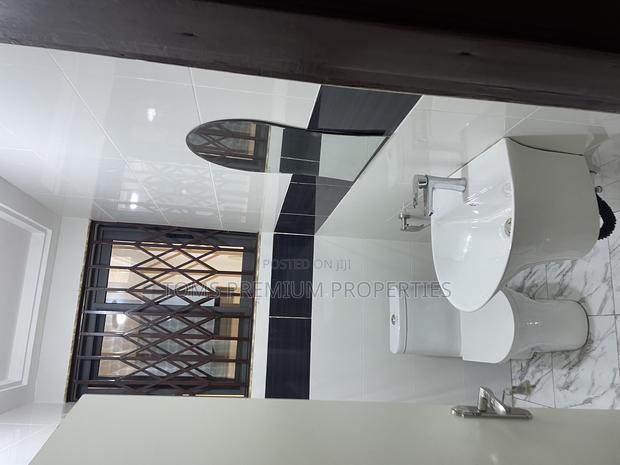 3bdrm Duplex in Oyarifa Mall for rent · Photo 7