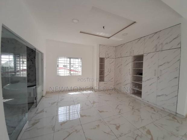 5bdrm Duplex in Lakeside Estates, Accra Metropolitan for sale · Photo 3