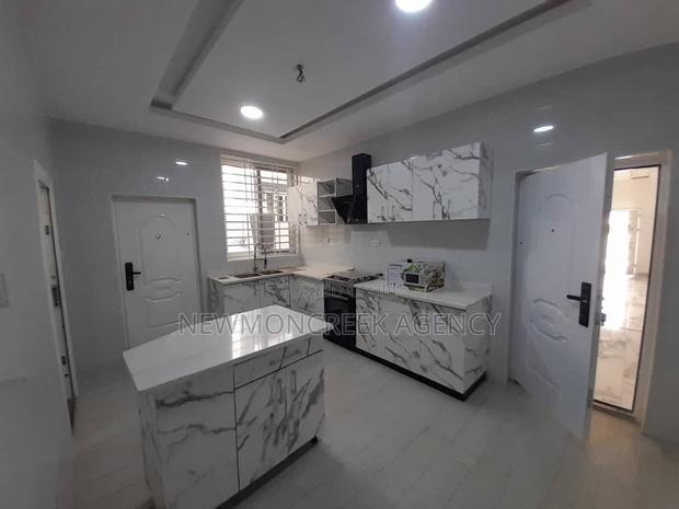 5bdrm Duplex in Lakeside Estates, Accra Metropolitan for sale · Photo 6