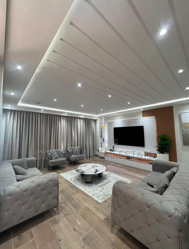 4bdrm Duplex in Ashaley Botwe for sale · Photo 2