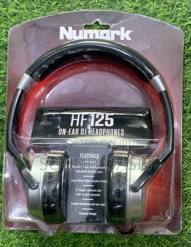 Numark HF125 - Ultra-Portable Professional DJ Headphones · Photo 1
