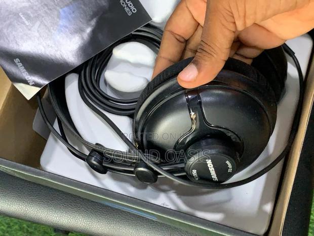 Samson SR950 Professional Studio Reference Headphones · Photo 2
