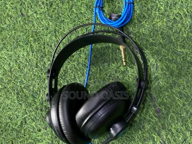 Alesis Srp100 Closed-Back Studio Reference Headphones · Photo 4