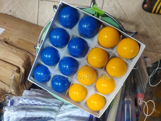 Snooker Balls 2 Colours · Photo 1