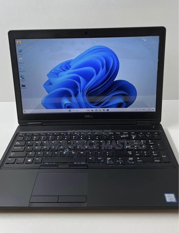 New Laptop Dell Latitude 5580 16GB Intel Core i7 SSD 512GB · Photo 1
