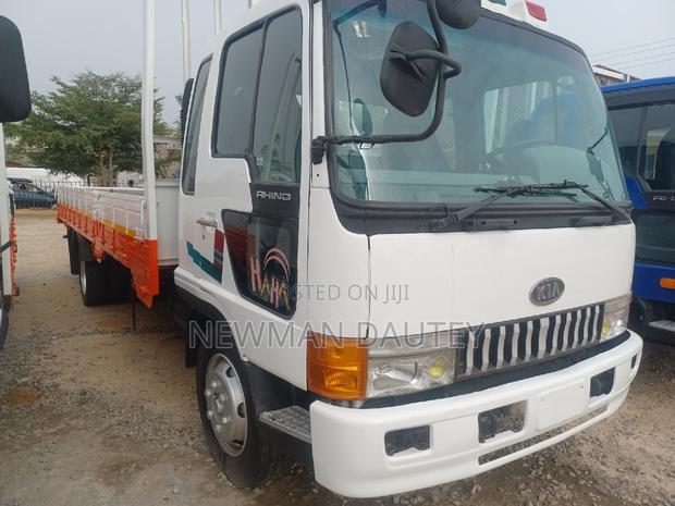 Rhino Trucks · Photo 4