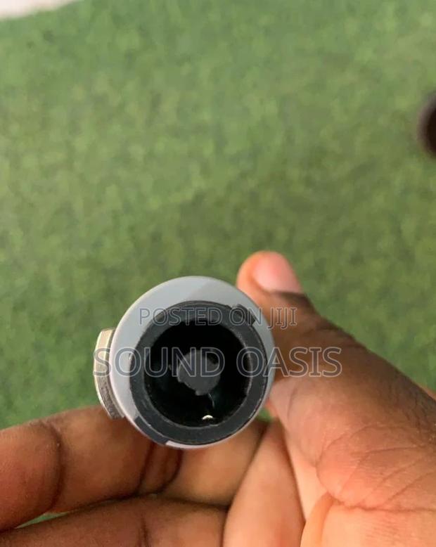 NL4FX Speakon Plugs · Photo 2