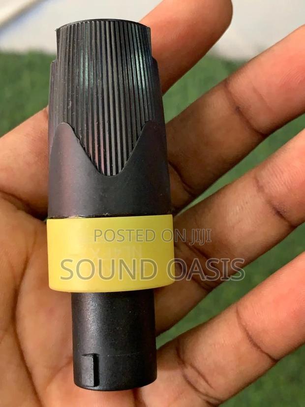 Neutrix Speakon Plugs (Yellow) · Photo 3