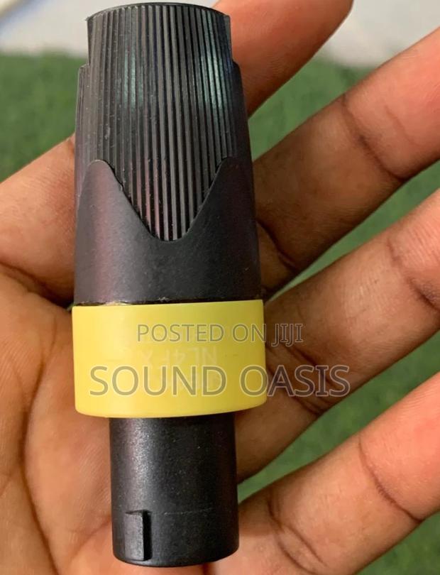Neutrix Speakon Plugs (Yellow) · Photo 1