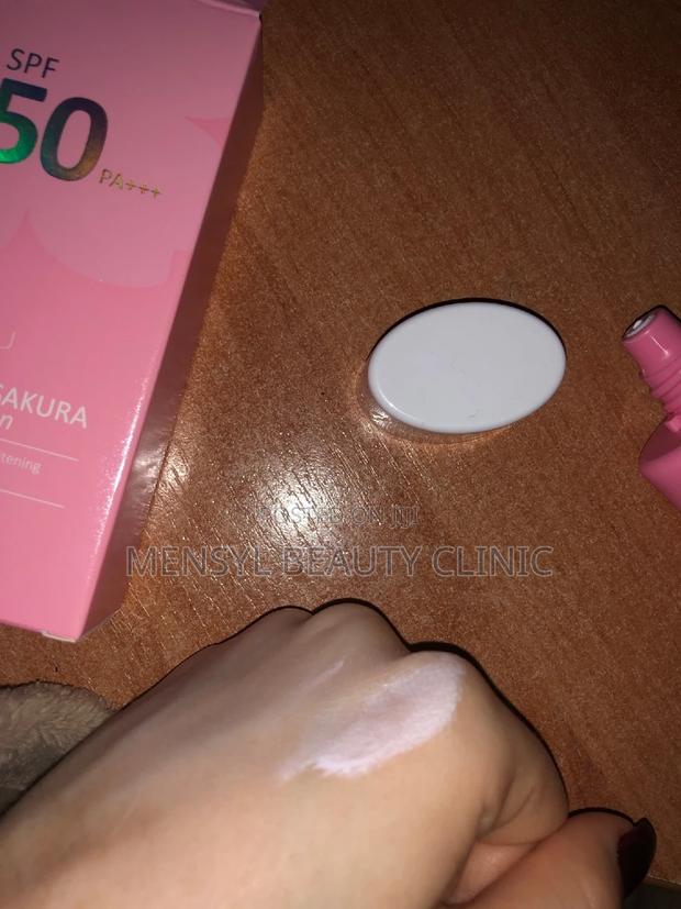 Laikou Japan Sakura Face Sunscreen Spf50 Pa+ · Photo 6