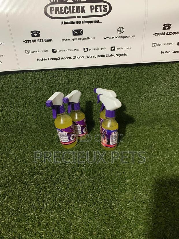250ml Ticks and Fleas Spray · Photo 2