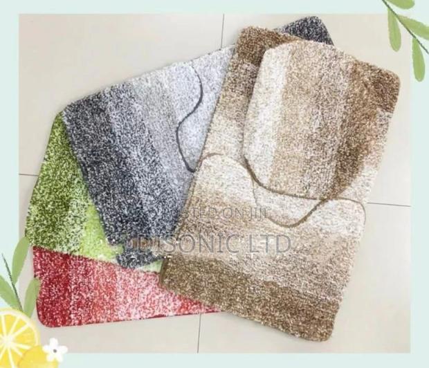 3 Sets Washroom Mats · Photo 2