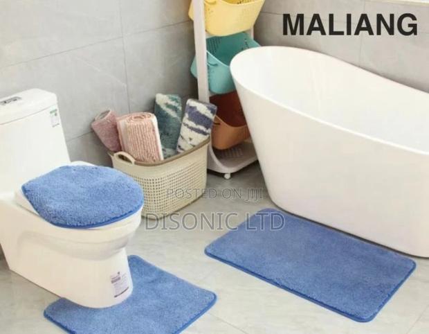 3 Sets Washroom Mats · Photo 6
