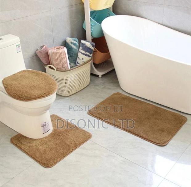 3 Sets Washroom Mats · Photo 7