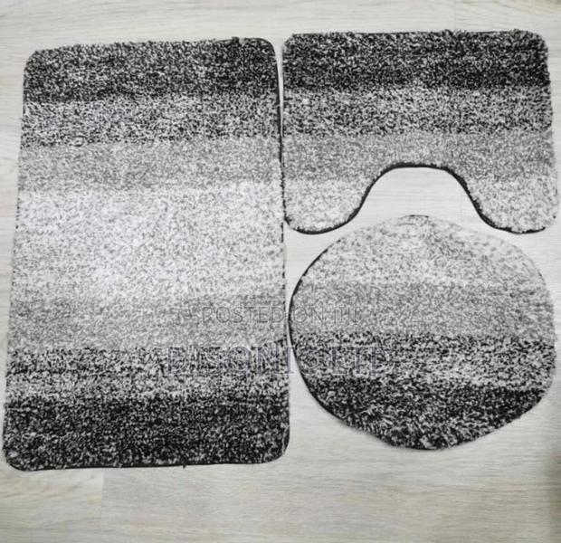 3 Sets Washroom Mats · Photo 3