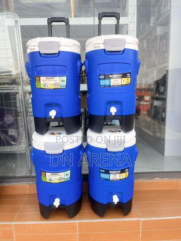 5 Gallon 20quarts on a Wheel · Photo 1