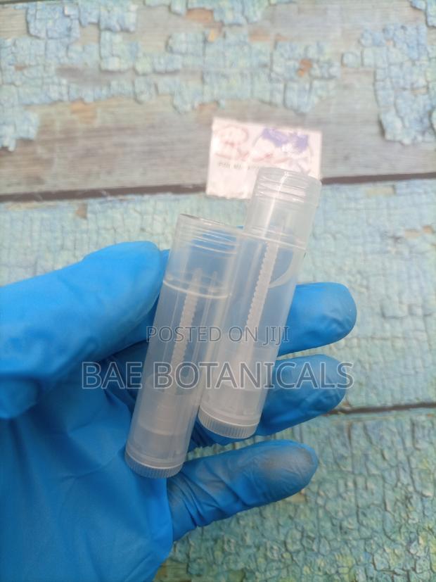 Chapstick / Lip Balm Tube (10 Pieces) · Photo 1