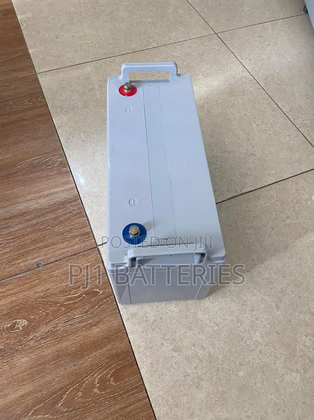 12V 100ah Deep Cycle Sealed Solar Battery · Photo 3