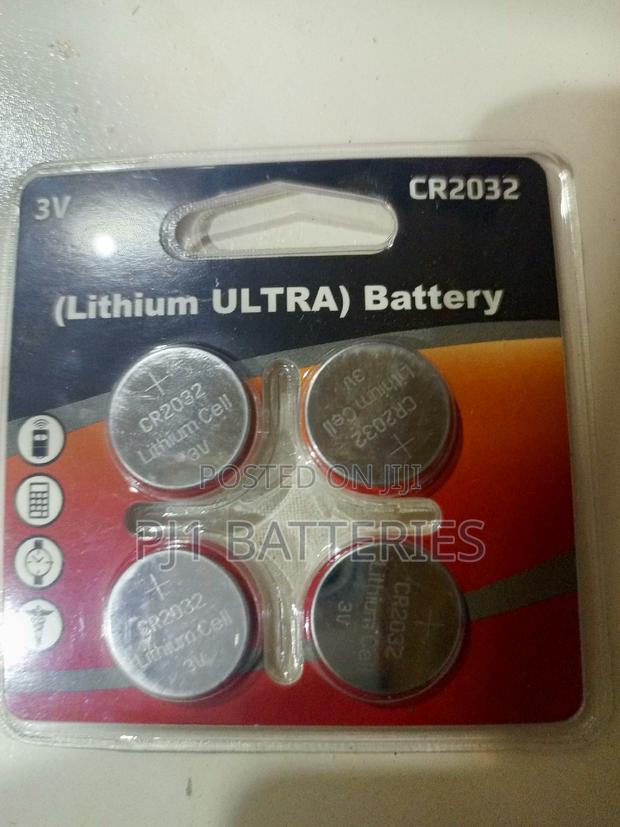 C Mos Battery 2032 · Photo 3
