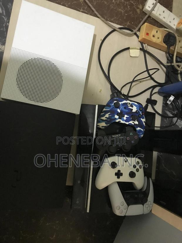 Bring Your Faulty Console or Controllers for Instant Cash · Photo 4